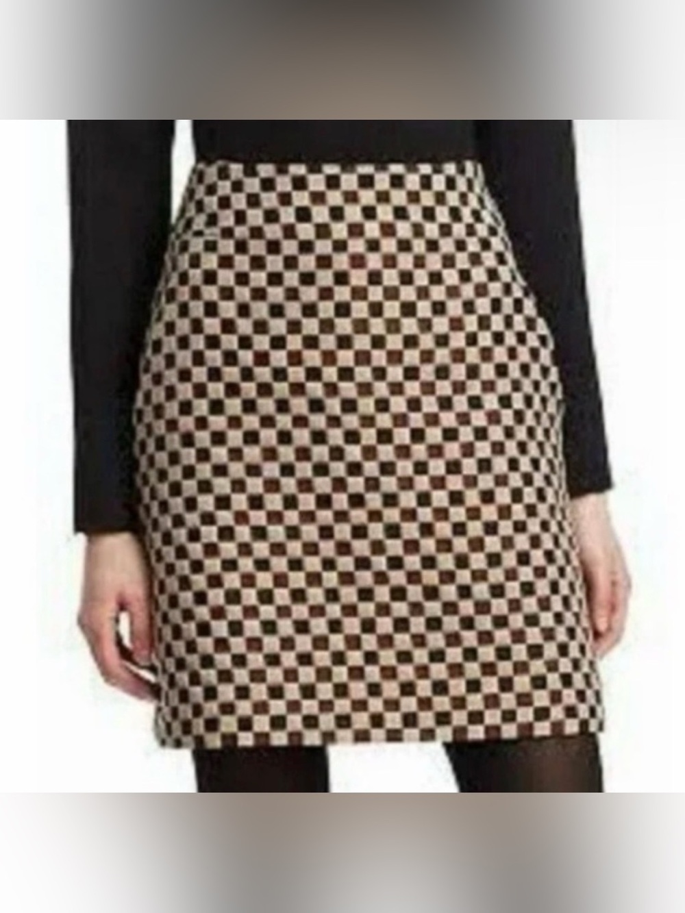 Akris Punto Checkerboard Mini Skirt in Cream/Black. Size 10